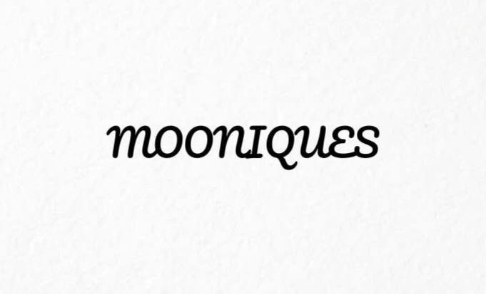 Moonique Givrees